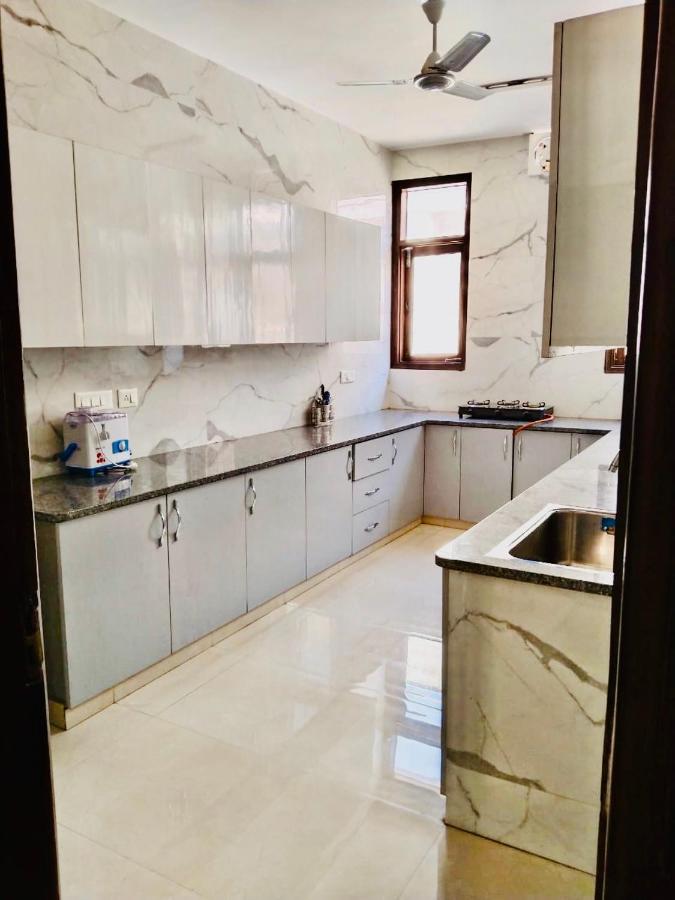 Fortune Home Service Apartment 2Bhk,E28 Saket 2A New Delhi Exterior foto
