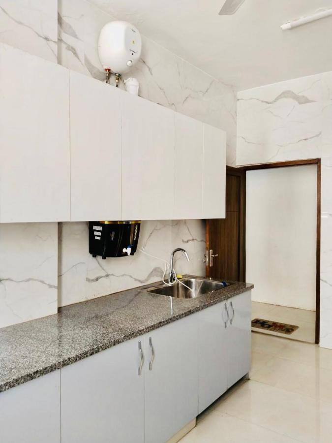 Fortune Home Service Apartment 2Bhk,E28 Saket 2A New Delhi Exterior foto